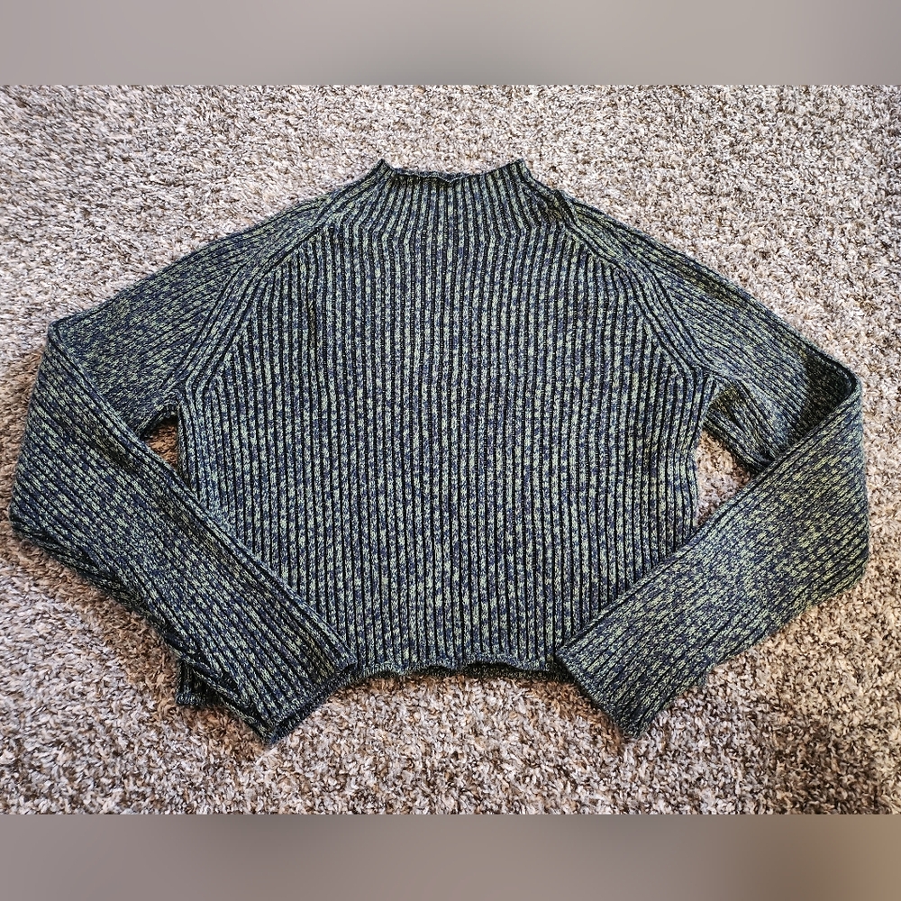 Green Ribbed Lululwmon Sweater